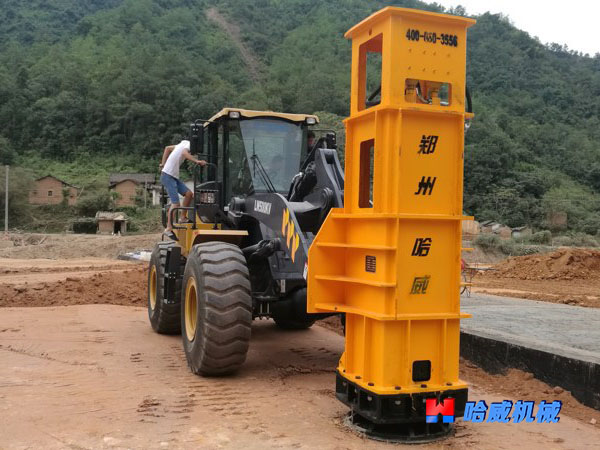 景谷至宁洱高速液压夯实机施工案例
